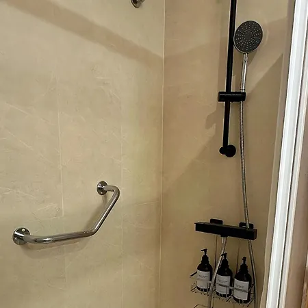 Apartamento With Stunning Sea & Mountain Views Marbella