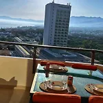 With Stunning Sea & Mountain Views Apartment