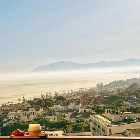 Apartament With Stunning Sea & Mountain Views